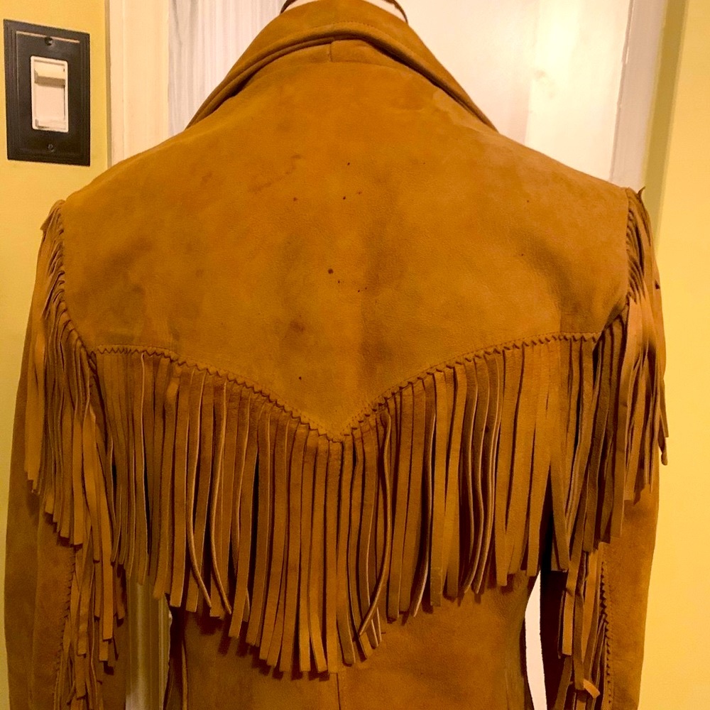 💝SOLD💝🍒Vintage @ThriftNTell fringe suede jacket🍒 - Picture 11 of 13
